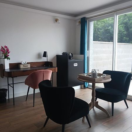 Touraco Bed & Breakfast Villars-les-Dombes Exterior foto