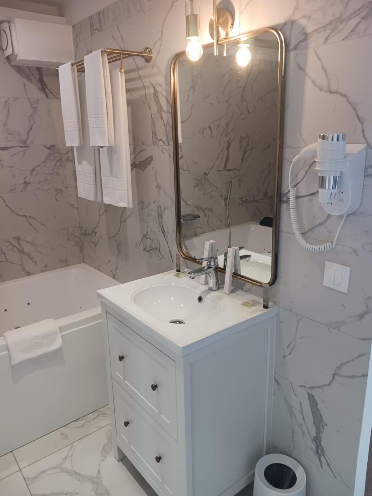 Touraco Bed & Breakfast Villars-les-Dombes Exterior foto